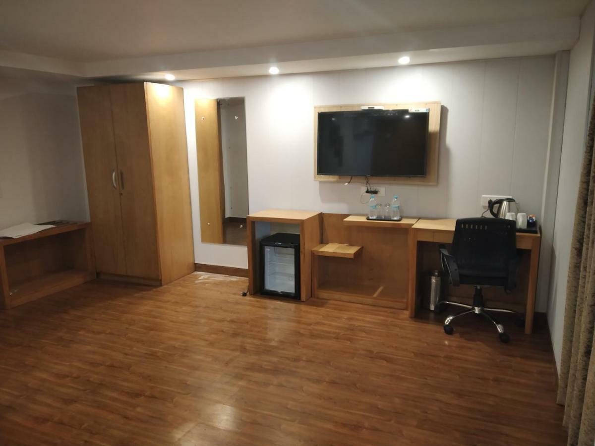 Hotel Beechwood Mussoorie Exterior photo