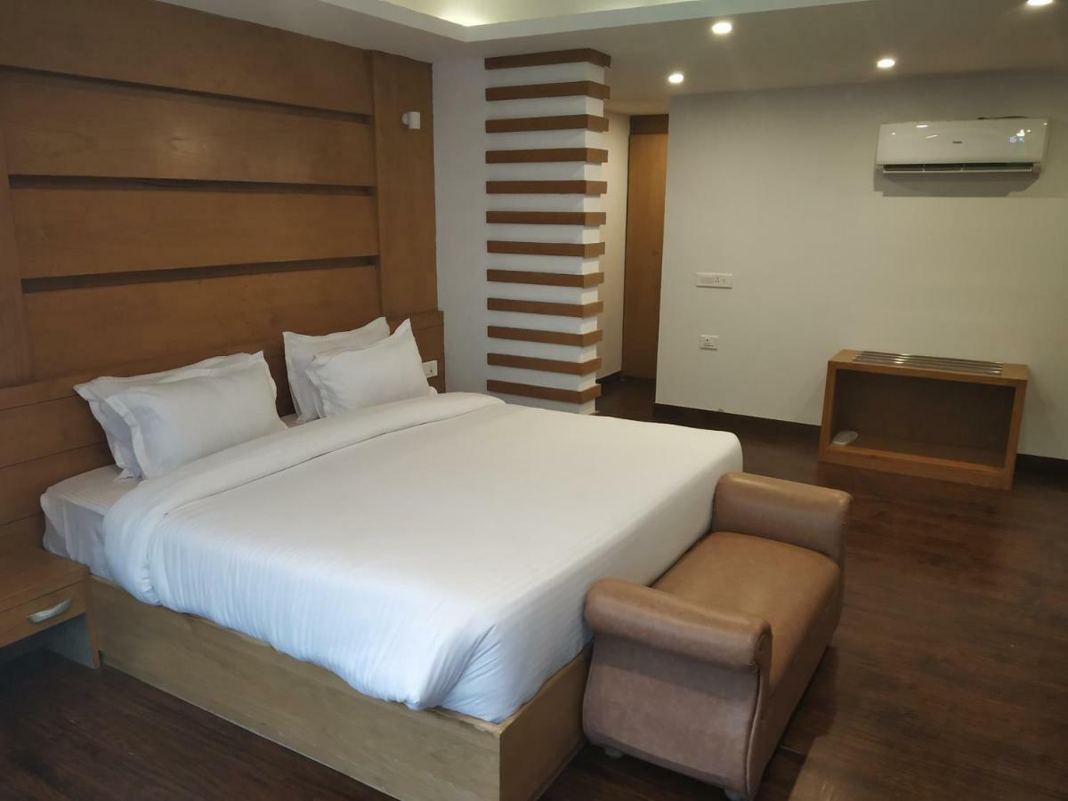 Hotel Beechwood Mussoorie Exterior photo